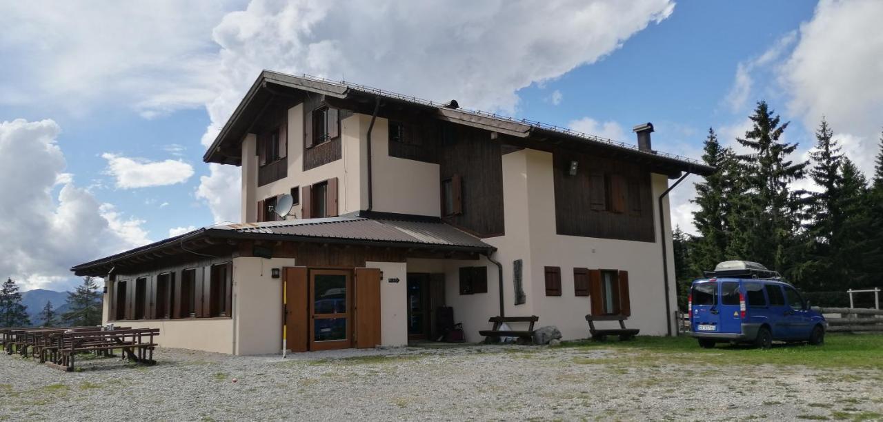Rifugio Garibaldi LEDRO Extérieur photo