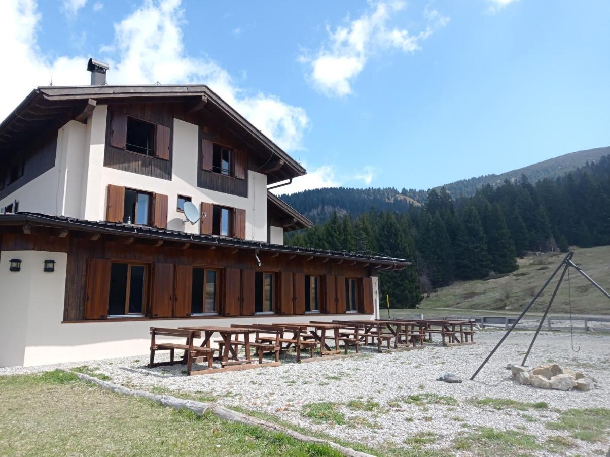 Rifugio Garibaldi LEDRO Extérieur photo