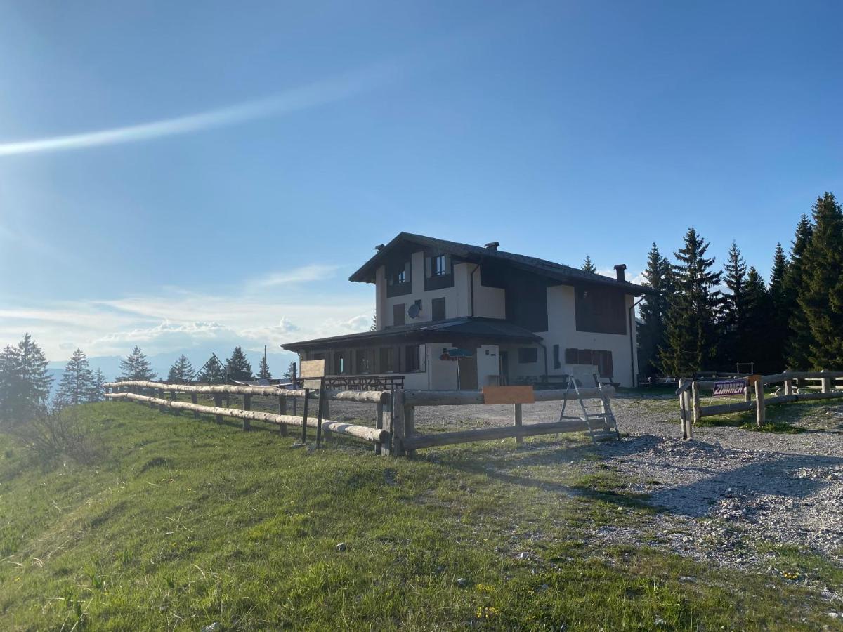 Rifugio Garibaldi LEDRO Extérieur photo